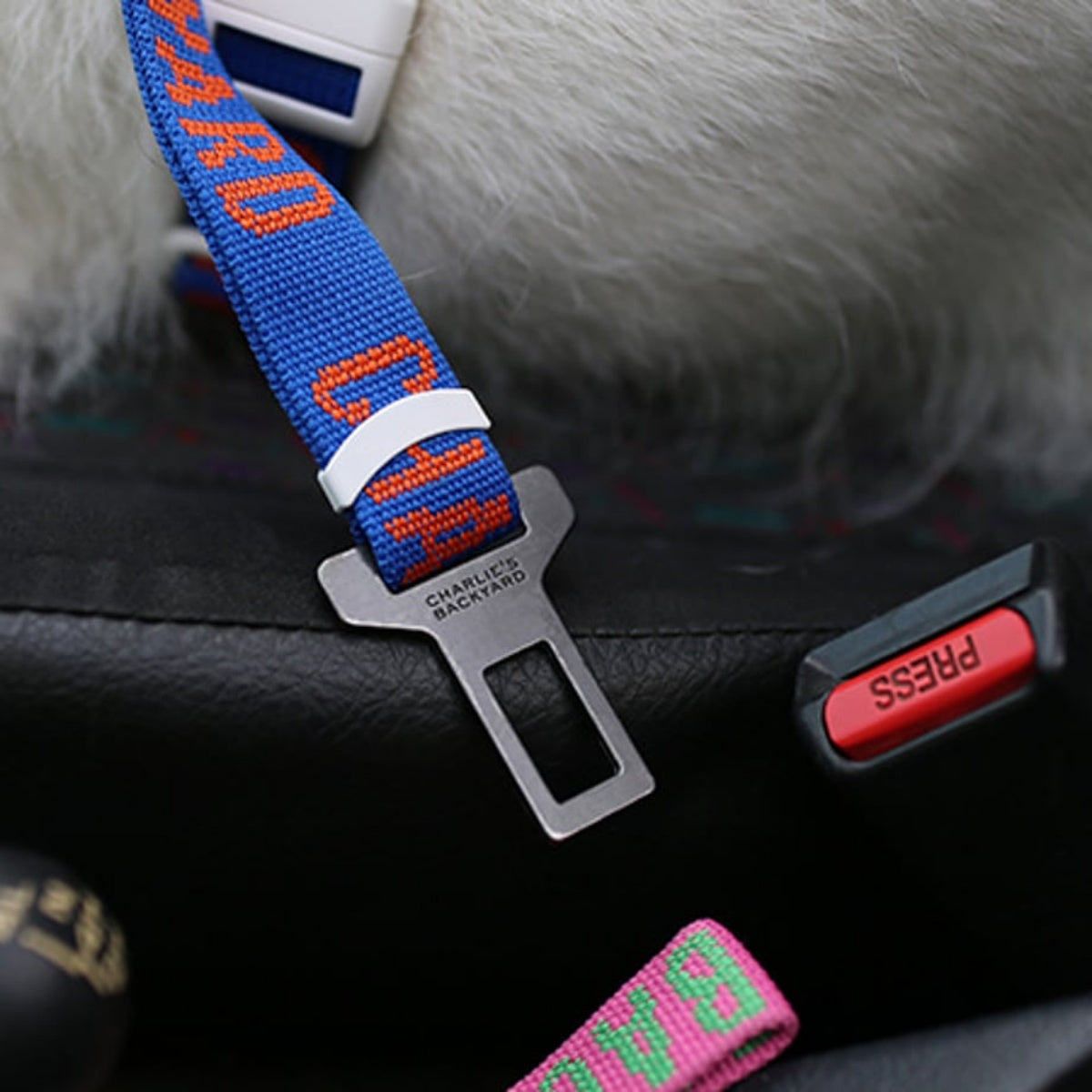 【CHARLIE'S BACKYARD チャーリーズバックヤード】TRIP SEATBELT シートベルトリード 犬用 シートベルト