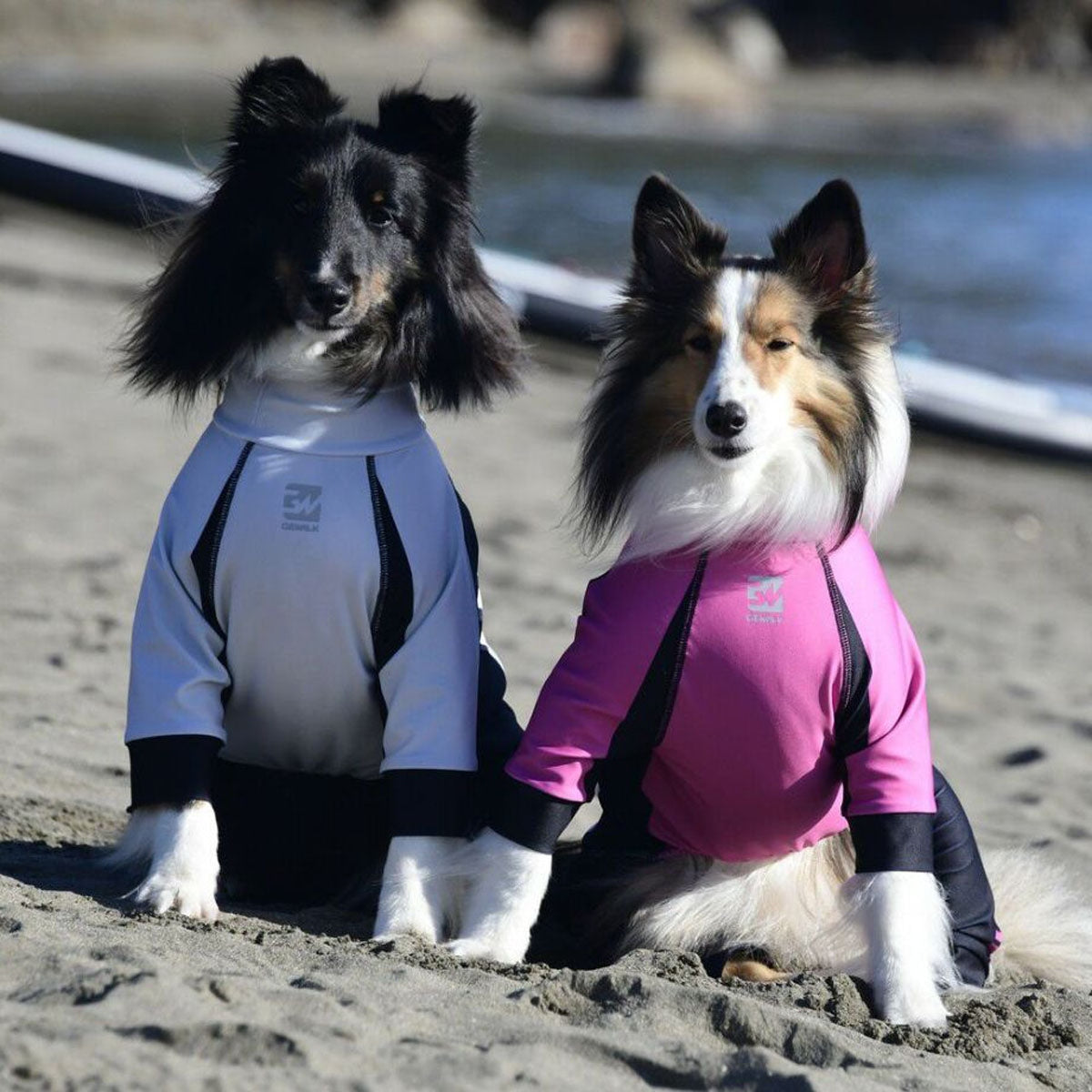 【GEWALK ジウォーク】【2025年モデル】トリコロール カラー プリント プロテクト ストレッチ ロンパース 4Lサイズ