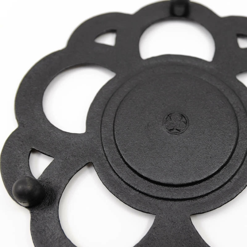 【及富】南部鉄器 鍋敷き 花丸(はなまる)直径16cm