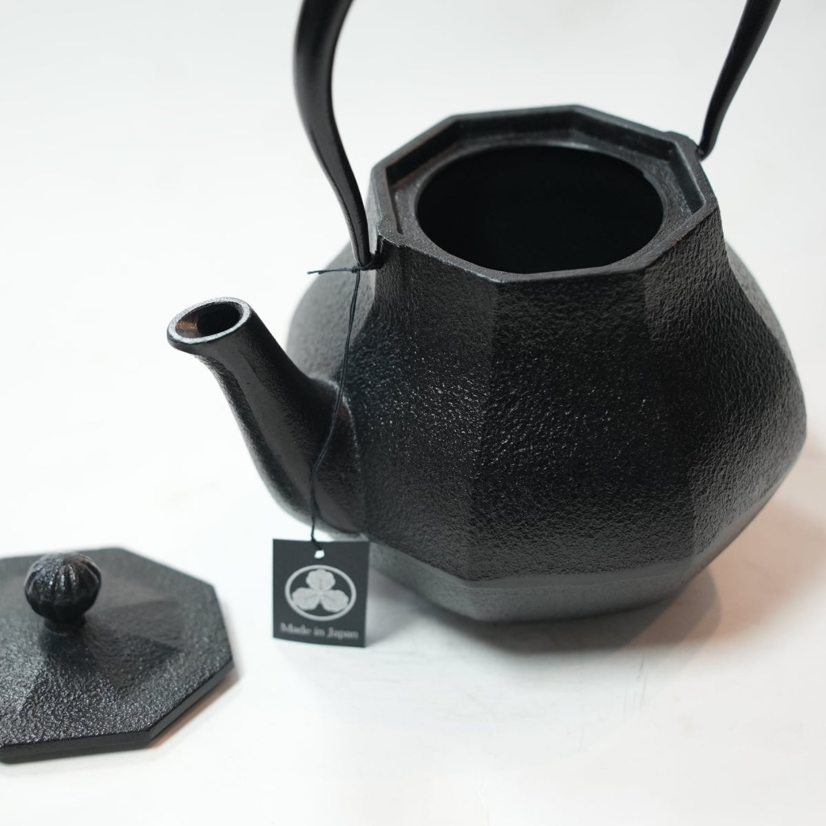 【及富】南部鉄器 及富 鉄瓶 みやび大 黒 1L IH対応