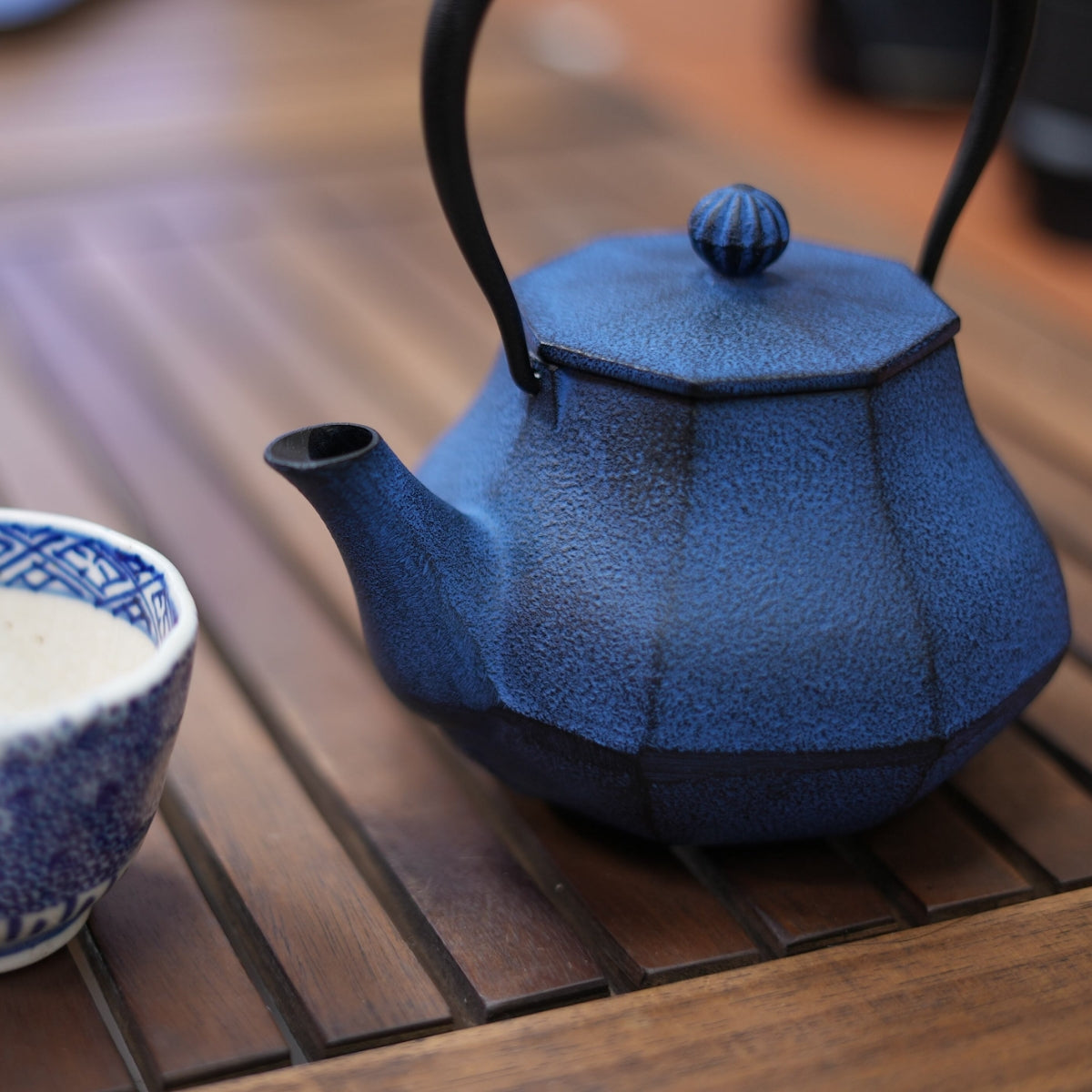 【及富】南部鉄器 及富 鉄瓶兼用急須 みやび小 青 0.4L
