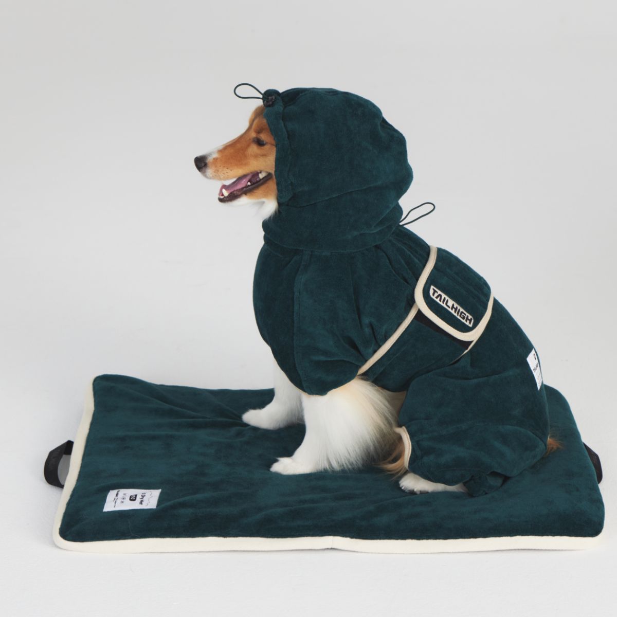 【TAILHIGH テールハイ】ドライローブ Go2 Drying Wearable Towel Mサイズ フォレストグリーン