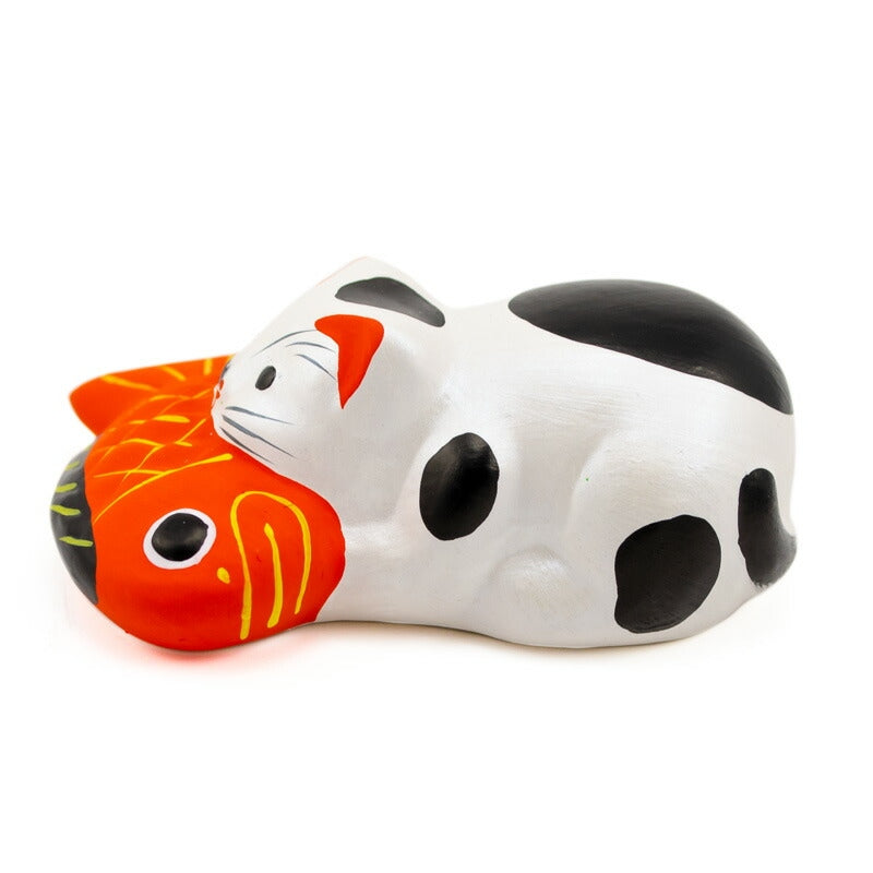 【つつみのおひなっこや】 堤人形 鯛引き寄せ猫 白猫 幅8.5cm