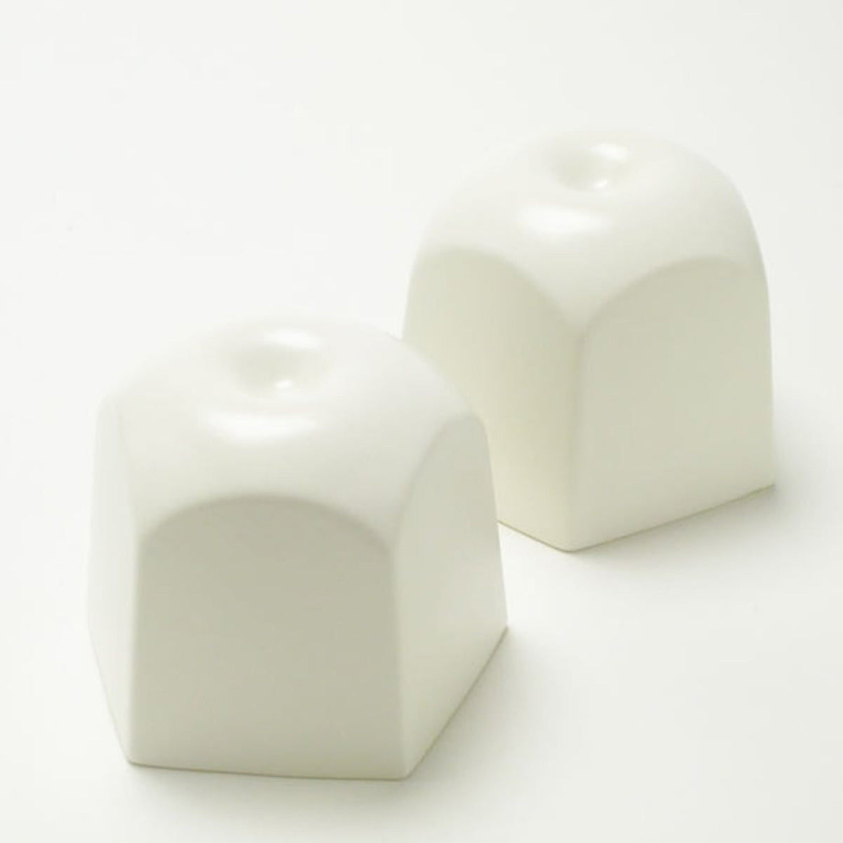 【ttyokzk ceramic design タツヤオカザキ セラミック デザイン】Sugar pot - poire / 洋梨の形のシュガーポット - ポアール