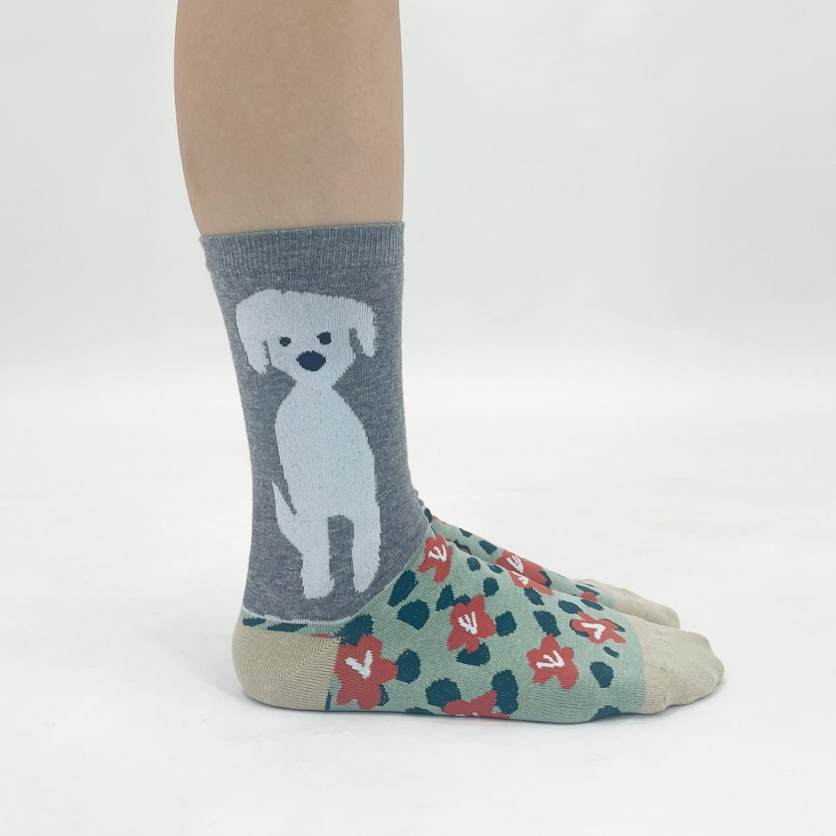 【JIN KITAMURA / 北村人×bpbp】SOCKS DOG IN FLOWER GARDEN 犬とお花畑 ソックス
