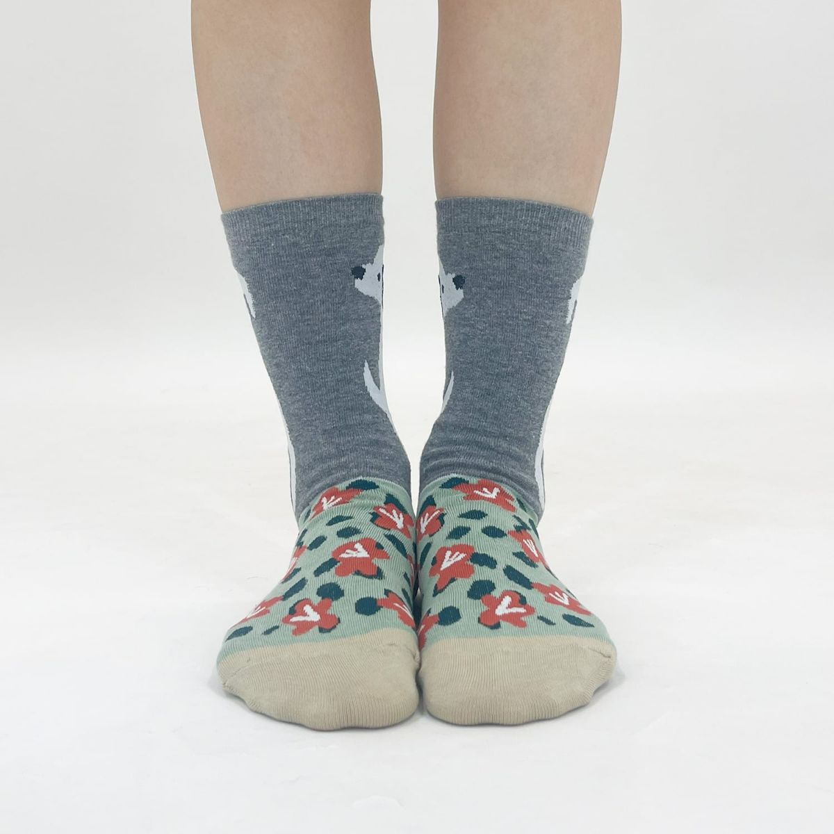【JIN KITAMURA / 北村人×bpbp】SOCKS DOG IN FLOWER GARDEN 犬とお花畑 ソックス