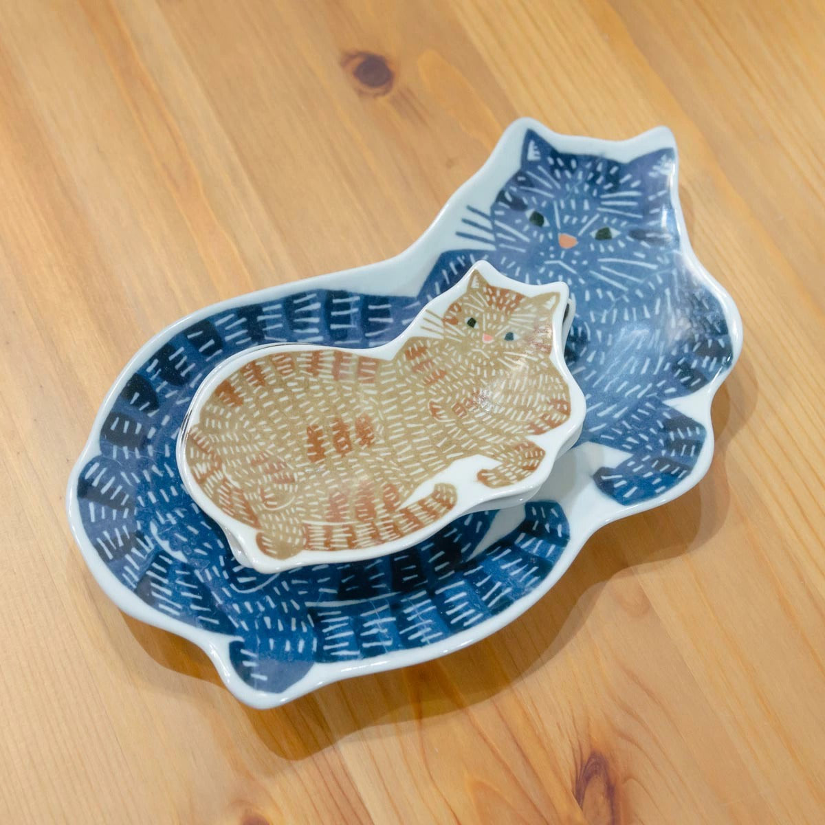 【kata kata カタカタ】中皿  ねこ（大） 青猫