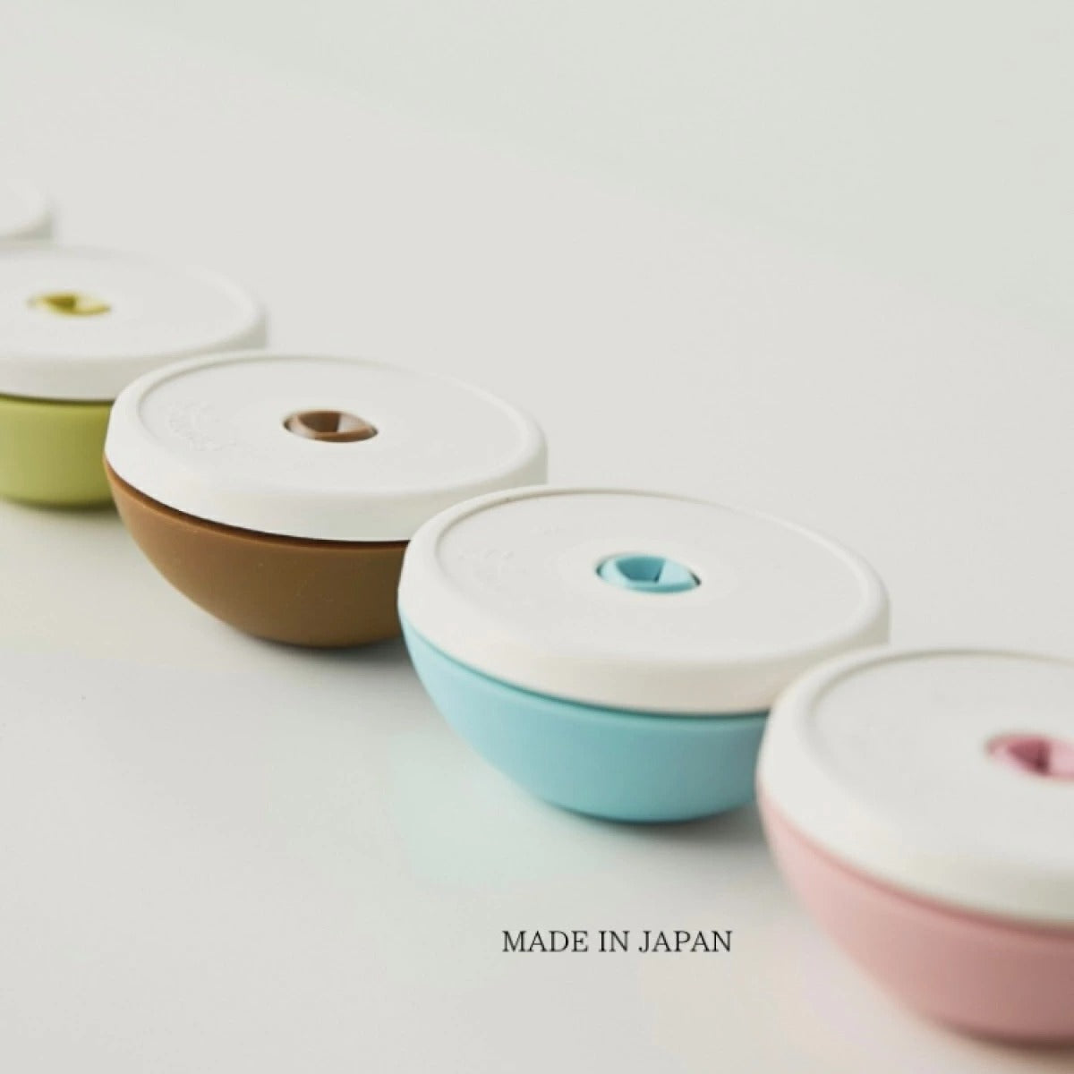 【asobone アソボーン】アソボーン ソフト / ハードキャップセット ガムホルダー