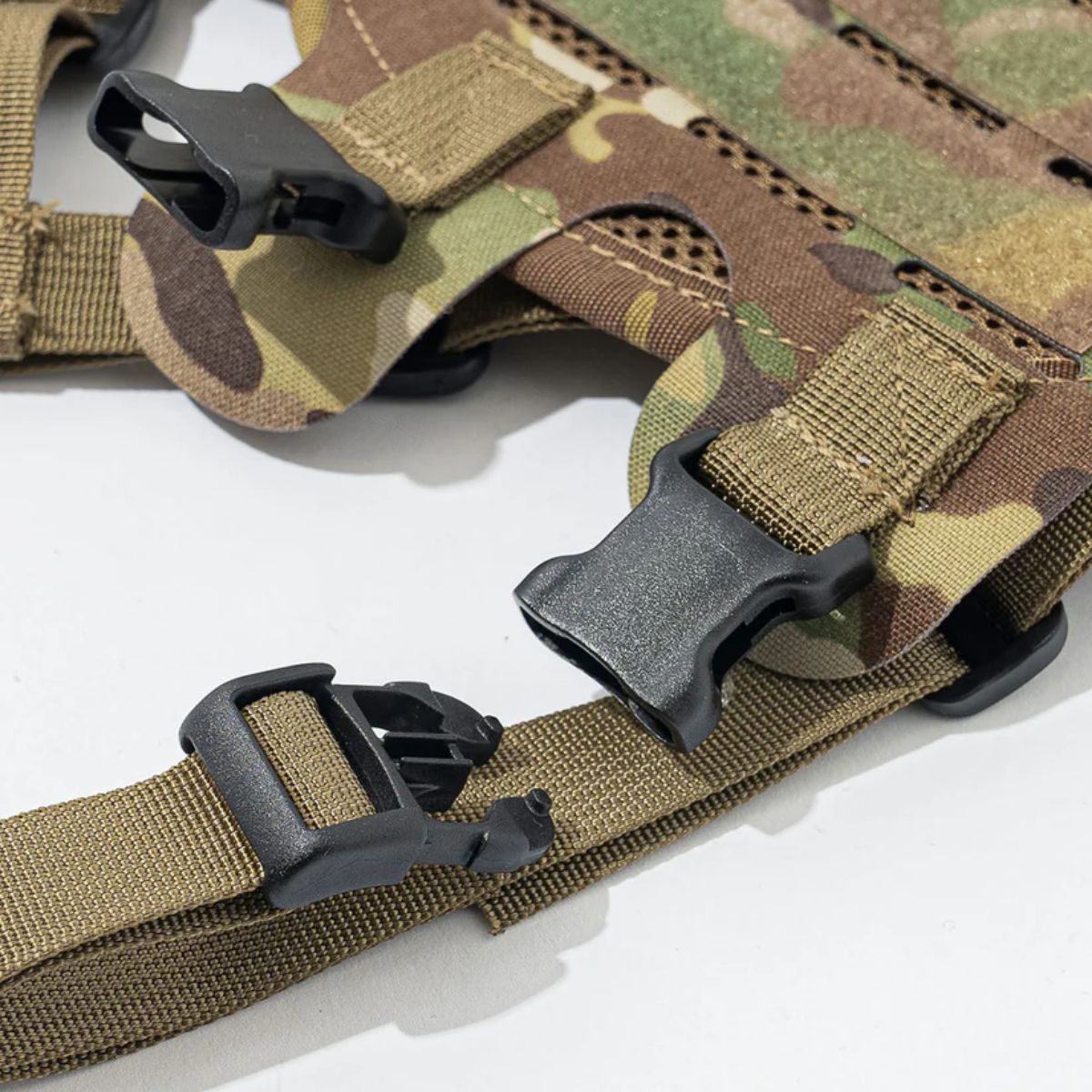 【KILONAINER キロナイナー】M4ハーネス M4 Tactical MOLLE Vest Laser Cut XXXS 〜 Mサイズ