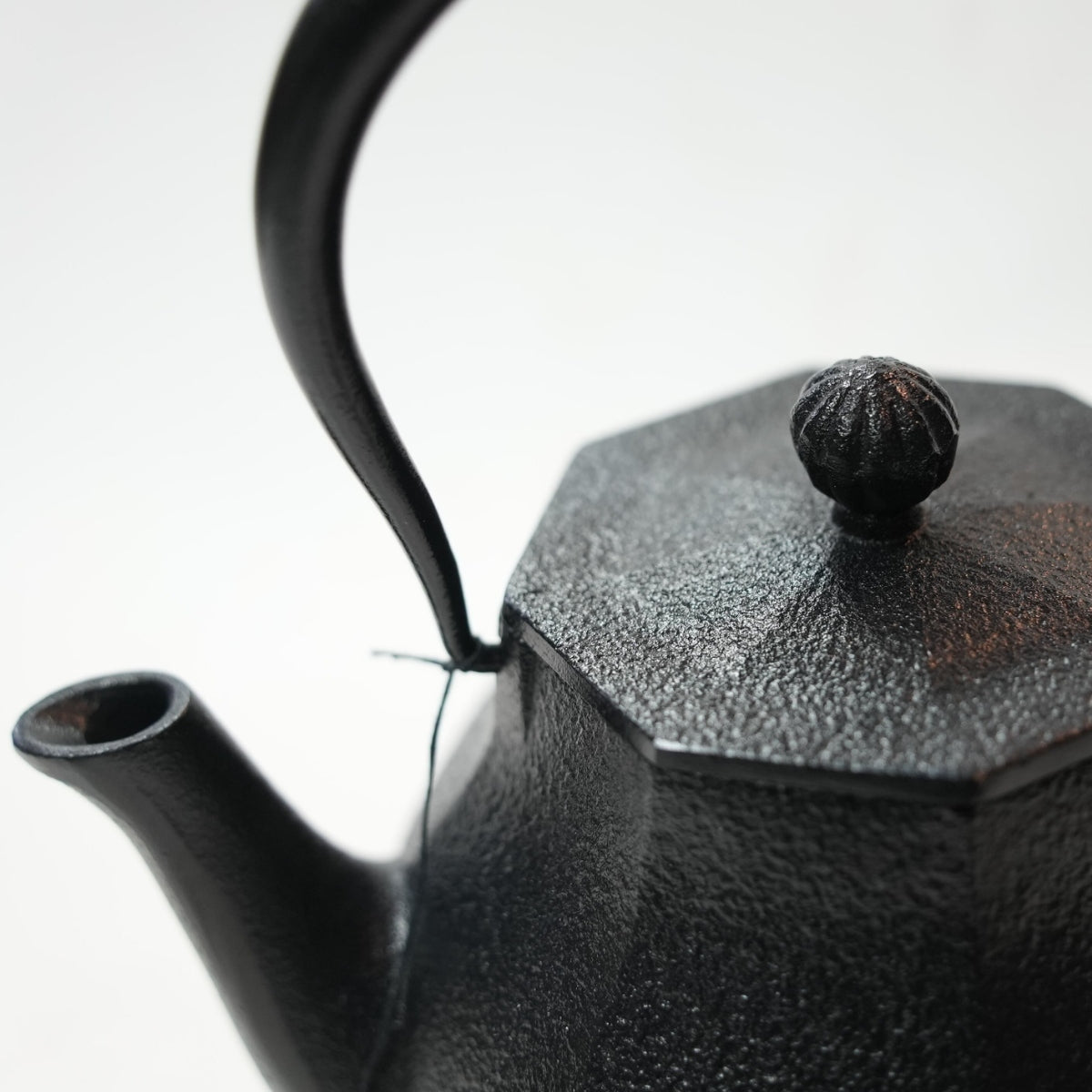【及富】南部鉄器 及富 鉄瓶 みやび大 黒 1L IH対応