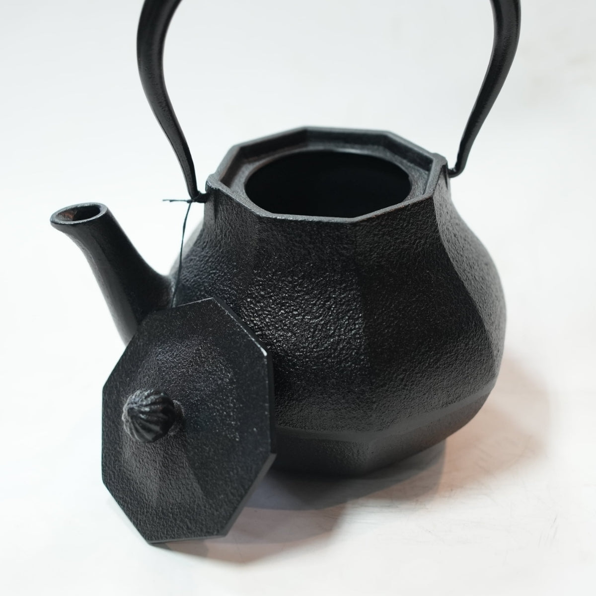 【及富】南部鉄器 及富 鉄瓶 みやび大 黒 1L IH対応