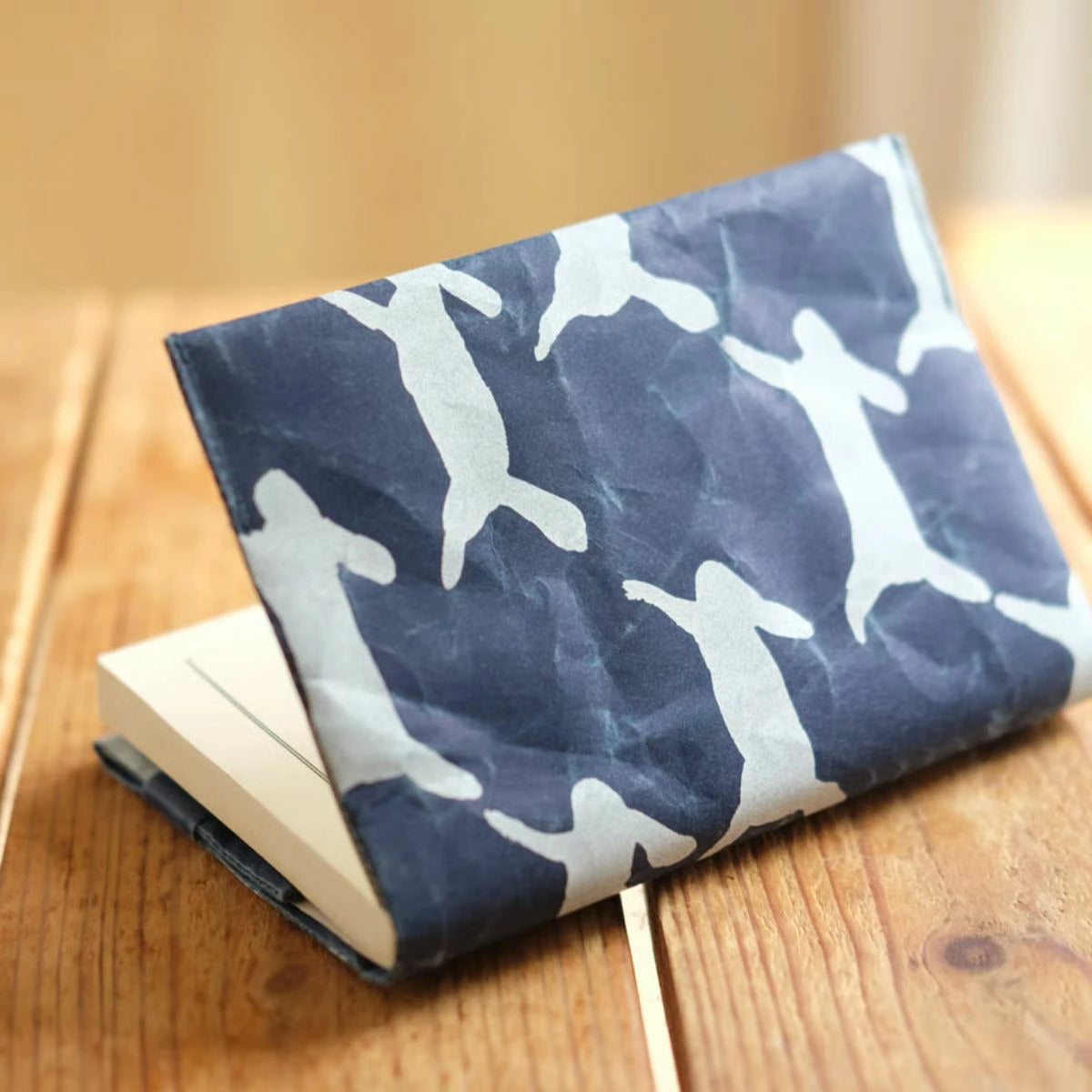 【SIWA 紙和】ブックカバー 文庫サイズ run run run 全2色 mina perhonen コラボ