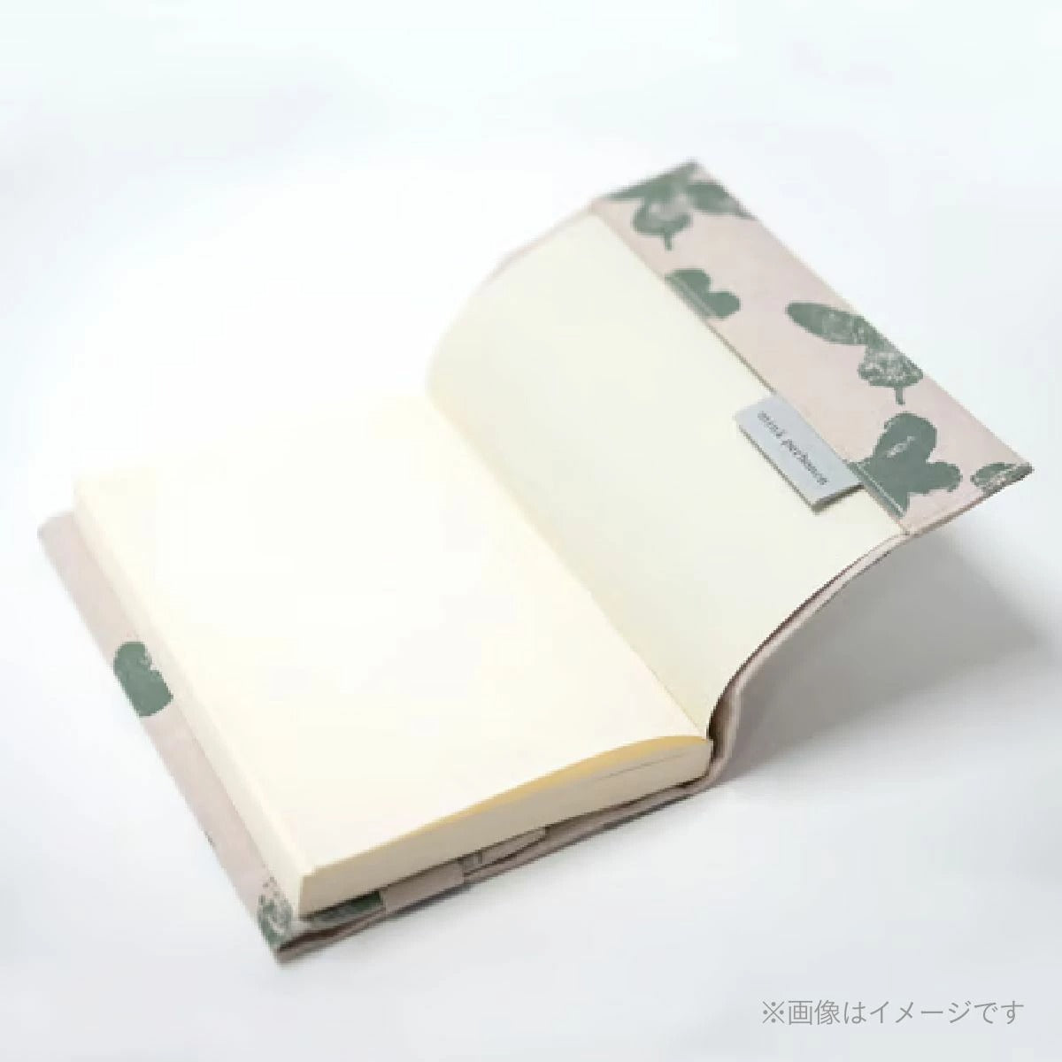 【SIWA 紙和】ブックカバー 文庫サイズ run run run 全2色 mina perhonen コラボ