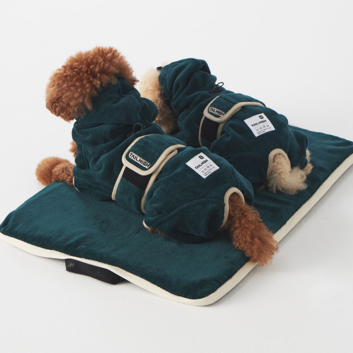 【TAILHIGH テールハイ】ドライローブ Go2 Drying Wearable Towel Sサイズ フォレストグリーン